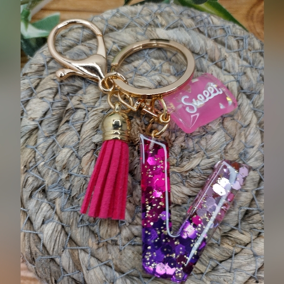 SELOVO Initial  " V" Keychain Purple Letter Alphabet Sweet Bag Charm Key Chain . - Picture 2 of 9